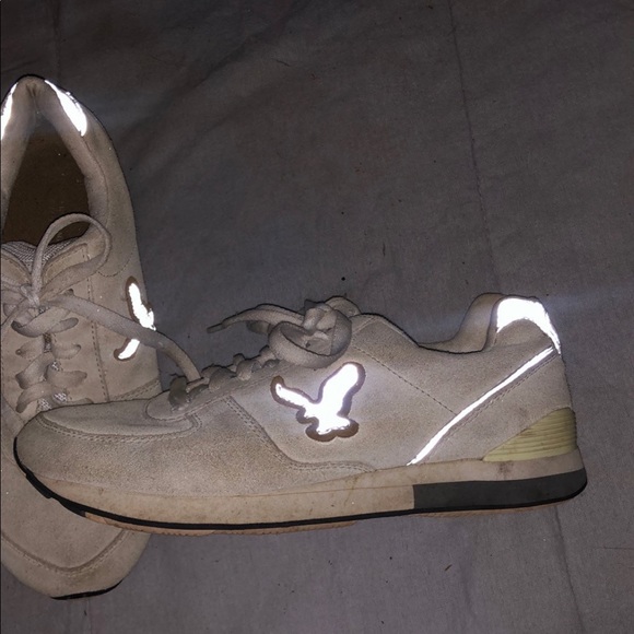 Woman’s Vintage Y2K American Eagle Sneakers - Picture 3 of 6